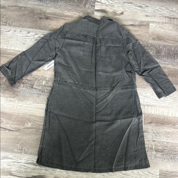 Gray Utility Dress with Pockets - Picture 6 of 8
